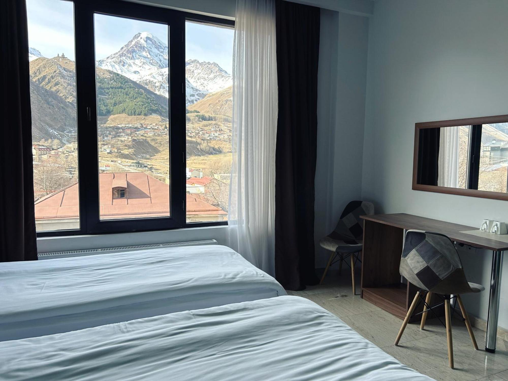 Shushabandi Kazbegi Hotel Exterior photo